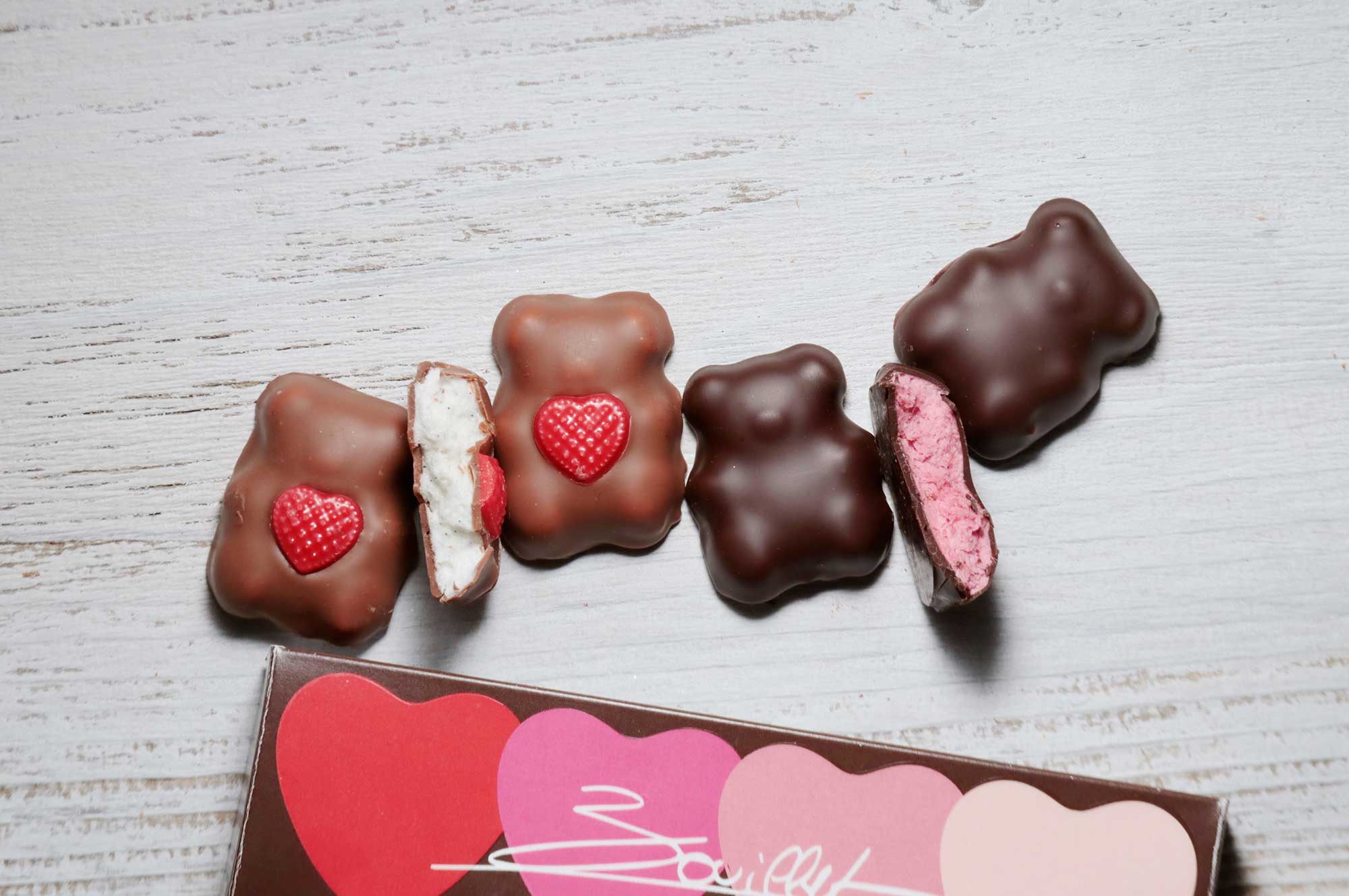 セバスチャン ブイエより 年のバレンタインを彩るフォトジェニックなショコラコレクションが登場 Information ジェイ ワークス 株式会社